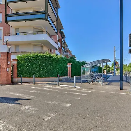Beautiful Studio With Superb Terrace Apartment